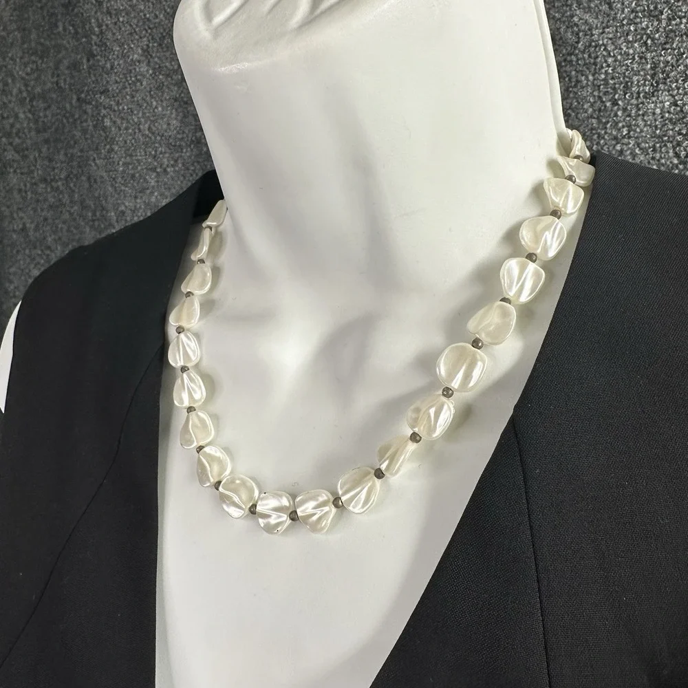 Vintage Medici Abalone Shell Single Strand Necklace Estate
